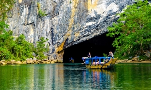 DARK CAVE - PHONG NHA CAVE 1 DAY TRIP