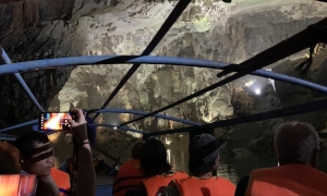 DARK CAVE - PHONG NHA CAVE 1 DAY TRIP