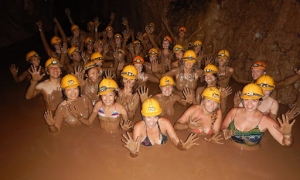 DARK CAVE - PHONG NHA CAVE 1 DAY TRIP