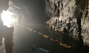 DARK CAVE - PHONG NHA CAVE 1 DAY TRIP